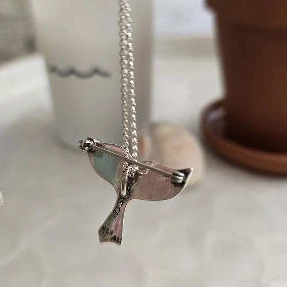 SHREVE, CRUMP & LOW Nantucket Whale Tail pin (CHAIN NOT INCLUDED) - Picture 2 of 11